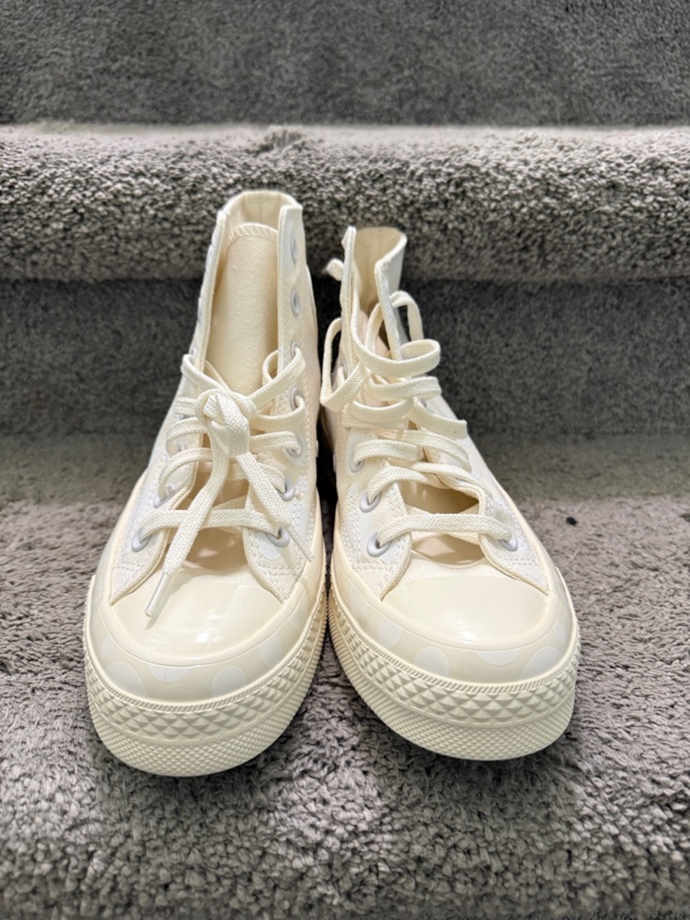 Women's Converse - Picture 3 of 7